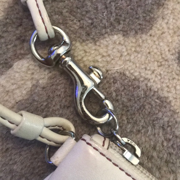 Coach white wristlet - Picture 6 of 6